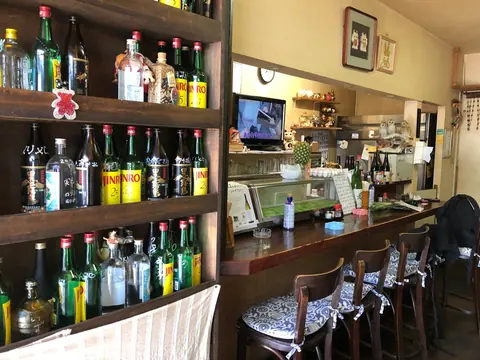 居酒屋 こぶたの店内