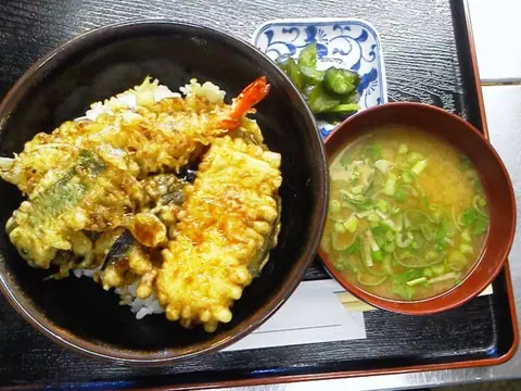 手打ち讃岐うどん 源藤のお料理