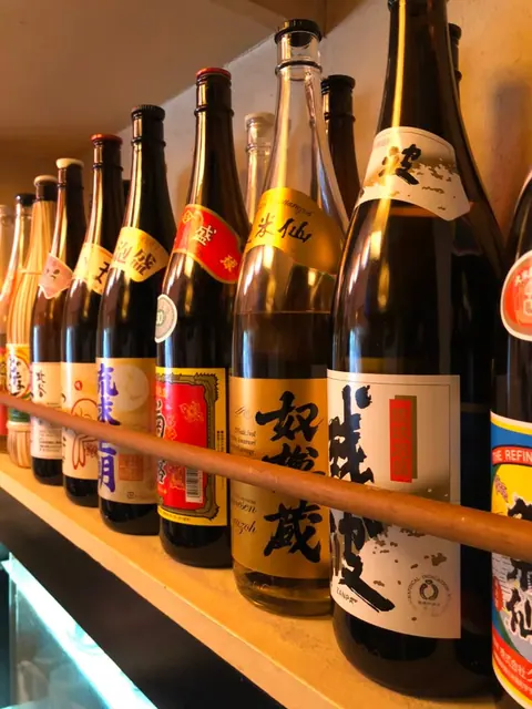 沖縄料理 ちゅらさん。の店内