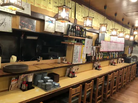 日本海 松戸店の店内