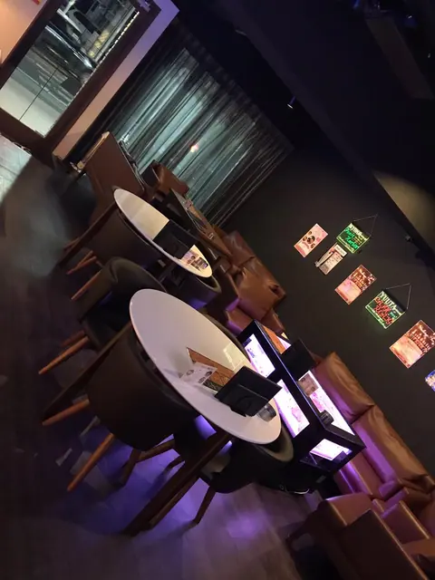 #CAFE&BAR Daysの店内