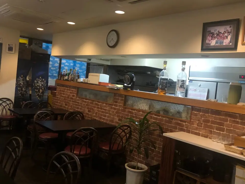 ビストロ アンシャンテ