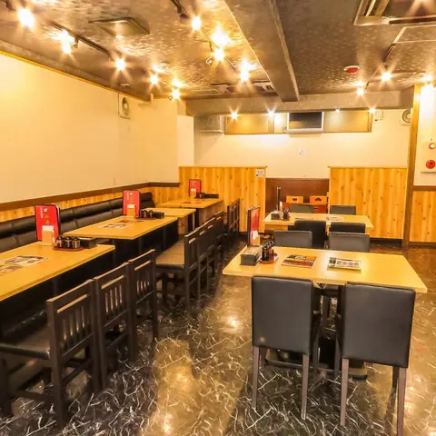 中華料理 香羊羊の店内
