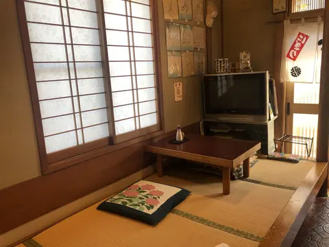 松之寿司の店内