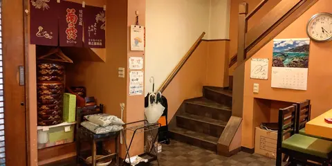 おすし家のいらぶの店内