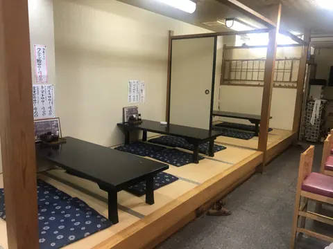 汐華の店内