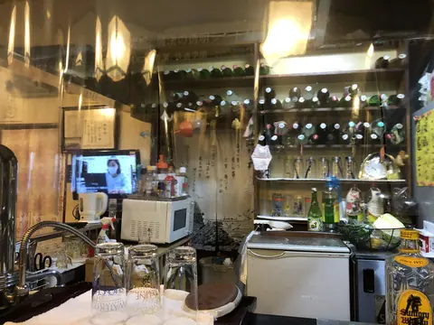 やきとり いなほの店内