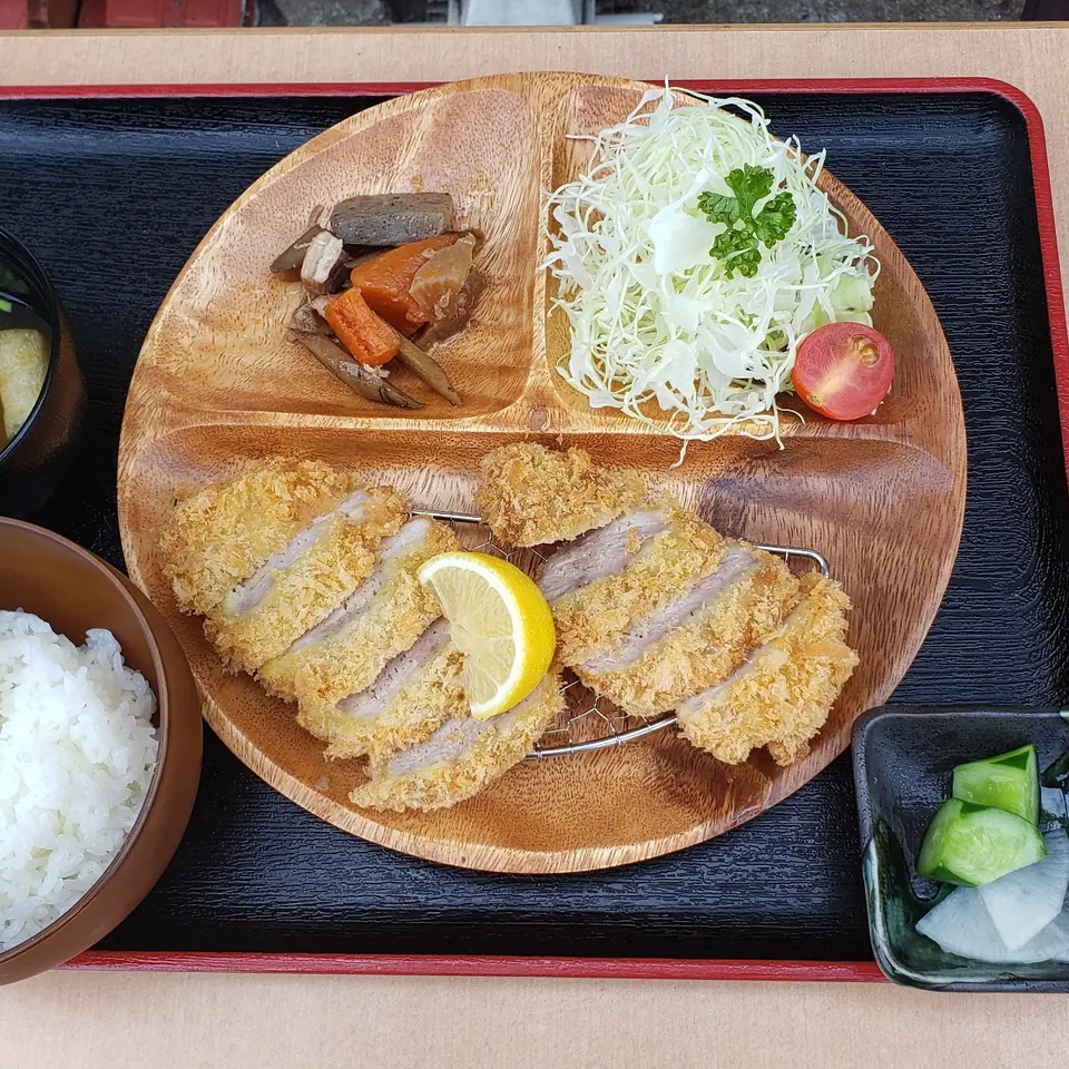あじて
