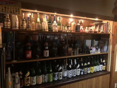 やまんの店内