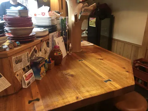 やまんの店内