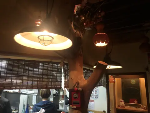 やまんの店内