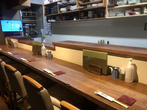 食鮮酒房 和み家の店内
