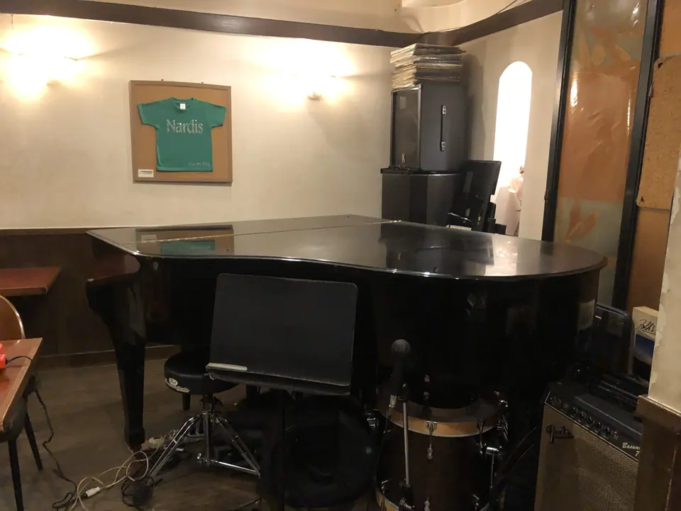 JAZZ BAR NARDIS