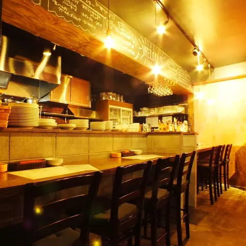 大衆ビストロ Buddy’sの店内