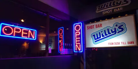 SHOT BAR Willy’s (新松戸店)の店内