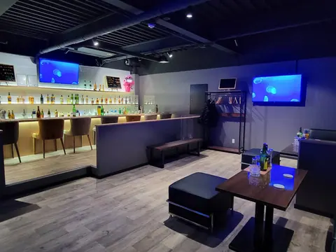 カラオケバール ポムさんの店内