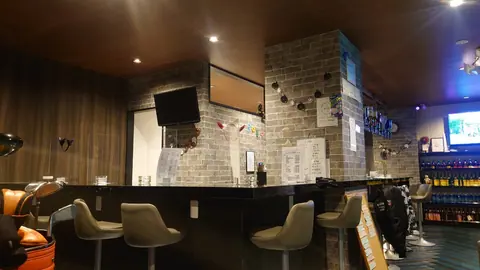 五香ゴルフクラブ＆Asobi BARの店内